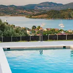 Laertis Villa *